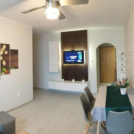 Apartament 2+2 Konin  Exteriör bild