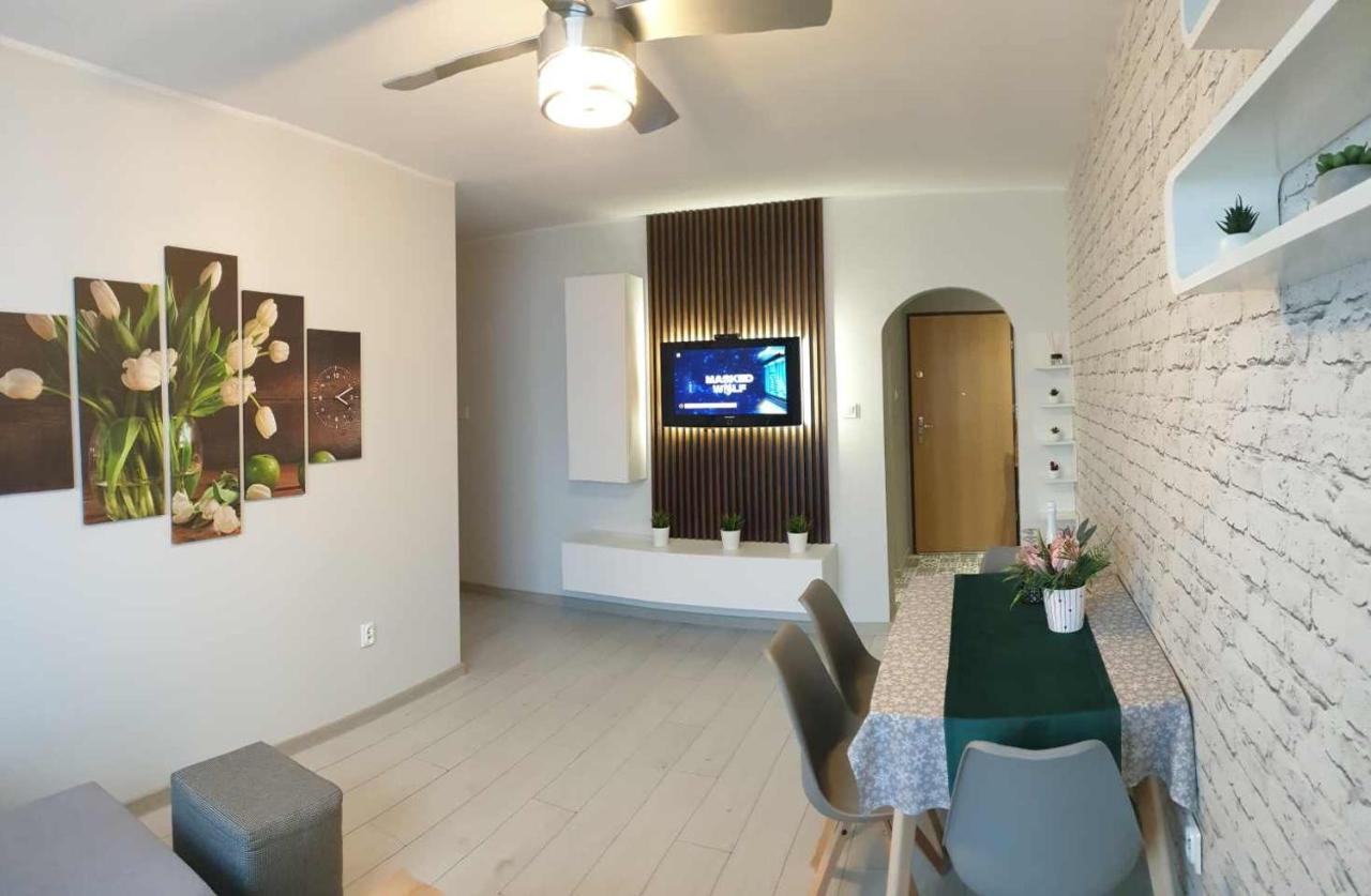Apartament 2+2 Konin  Exteriör bild